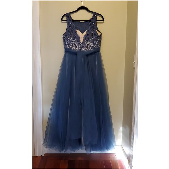 Formal Full Length Dress US 8 - Picture 5 of 6